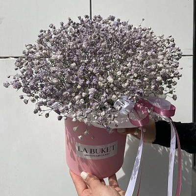 Композиция из сиреневой гипсофилы