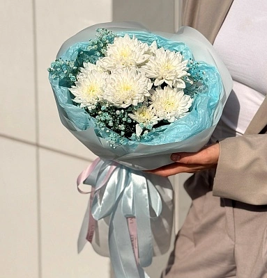 Букет из хризантемы и гипсофилы №2