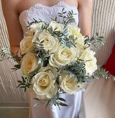 Букет невесты "Белые росы"